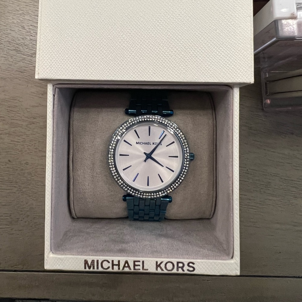Michael Kors Blue Unisex Watch Diamond Face